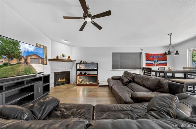 47 S Jibbsam Way, Pueblo West, CO 81007