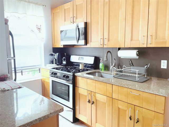 60-08 Cooper Avenue 2, Glendale, NY 11385