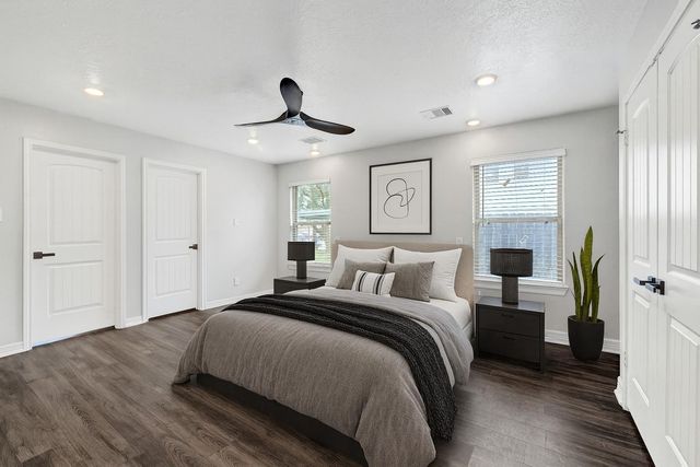 1811 Oriole Drive, League City, TX 77573