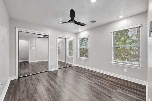 1811 Oriole Drive, League City, TX 77573