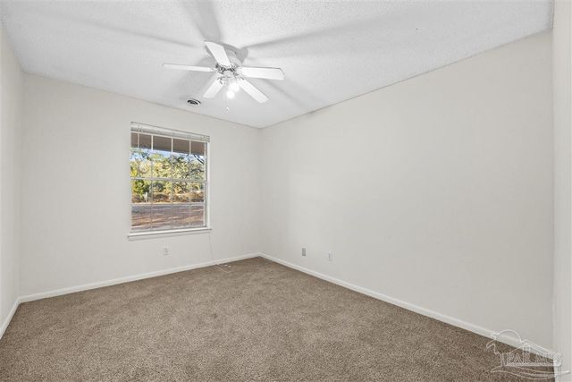 6127 Cherokee Dr, Milton, FL 32570