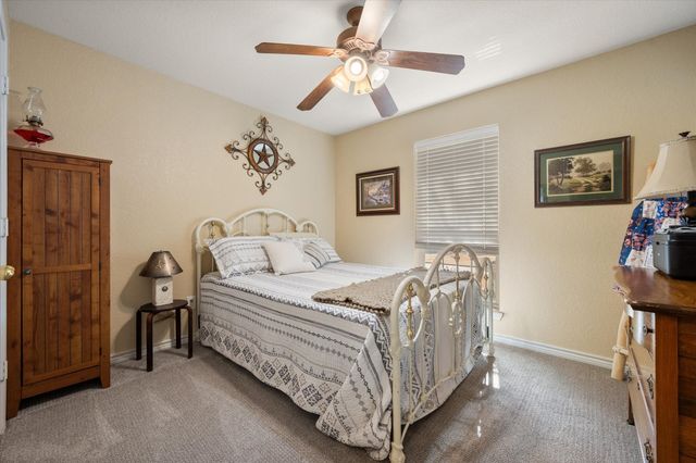 1917 Bentwater Parkway, Granbury, TX 76049