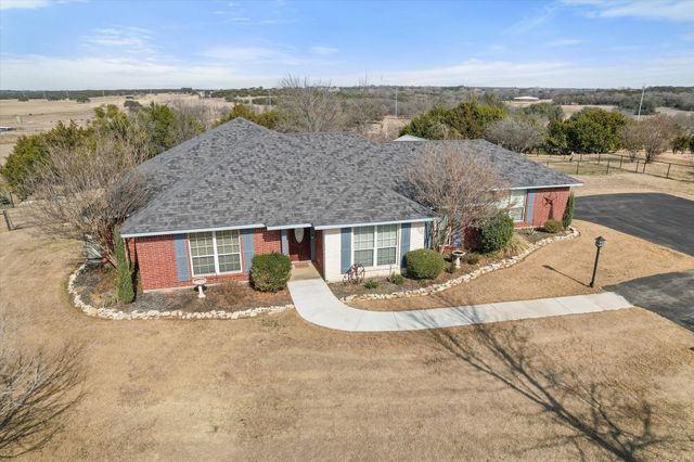 1917 Bentwater Parkway, Granbury, TX 76049