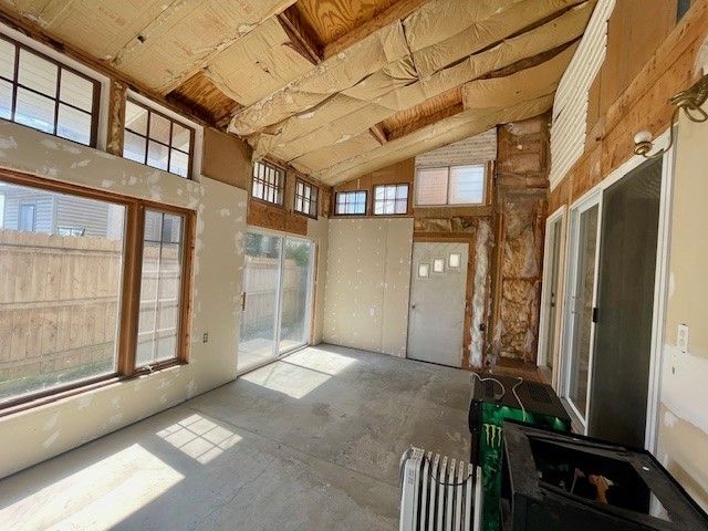 221 S Oakland Ave, Sharon, PA 16146