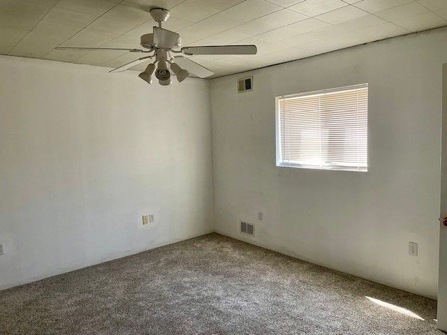 221 S Oakland Ave, Sharon, PA 16146