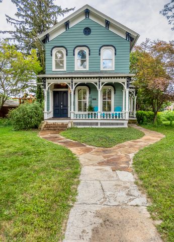 605 Main Street, Batavia, IL 60510