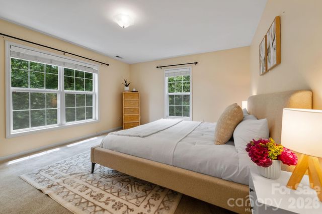 1 Pickwick Road, Asheville, NC 28803