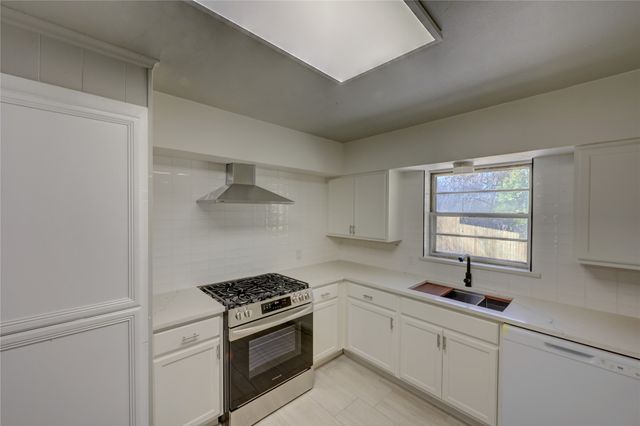 3843 Holliday Road, Dallas, TX 75224