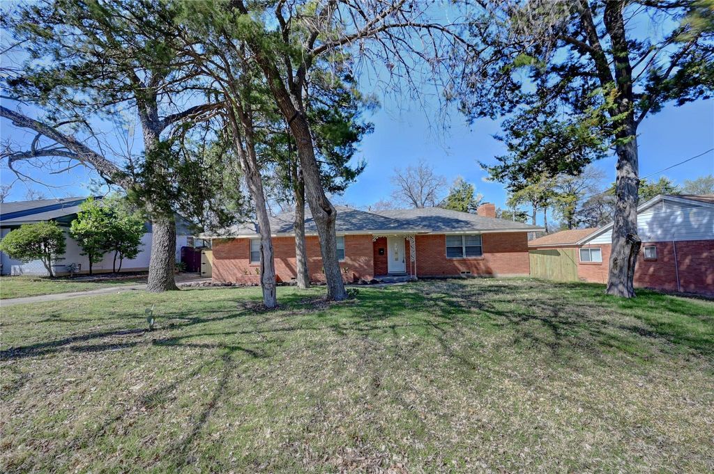 3843 Holliday Road, Dallas, TX 75224