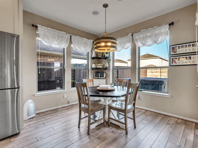 9602 Emerald Lakes Drive, Rosharon, TX 77583