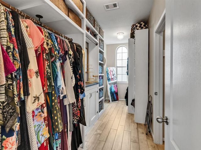 9602 Emerald Lakes Drive, Rosharon, TX 77583