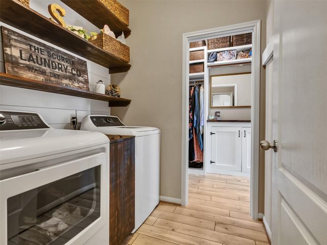 9602 Emerald Lakes Drive, Rosharon, TX 77583