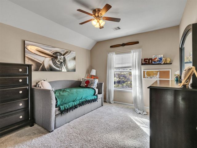 9602 Emerald Lakes Drive, Rosharon, TX 77583