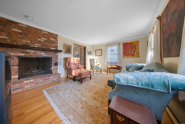 29 Meeker Hill Road, Redding, CT 06896