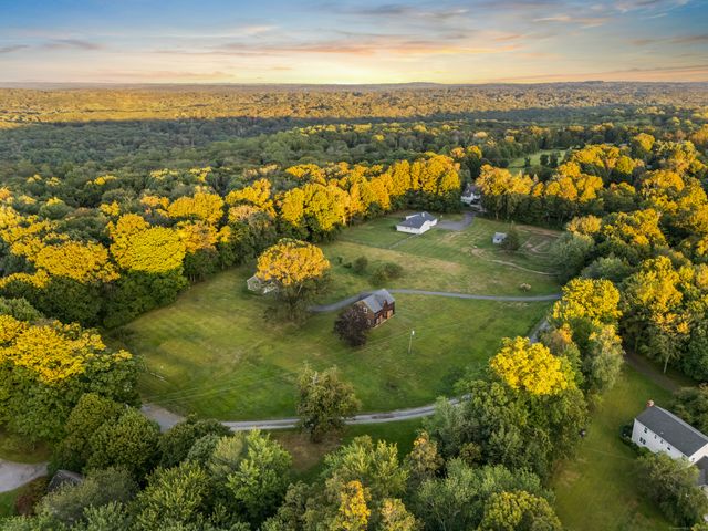 29 Meeker Hill Road, Redding, CT 06896
