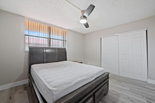 403 NW 68th Avenue 517, Plantation, FL 33317