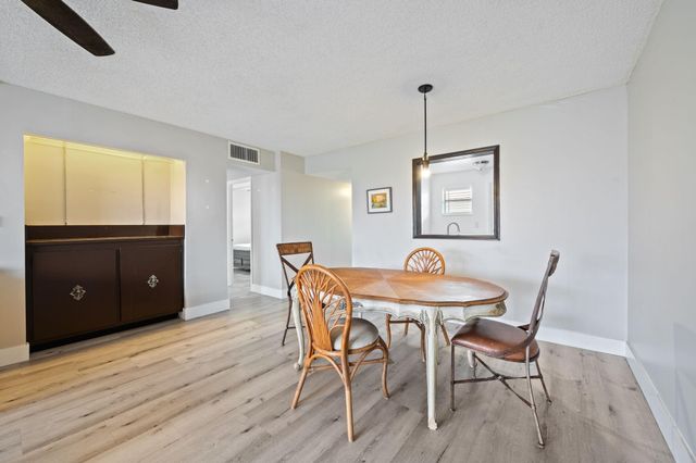 403 NW 68th Avenue 517, Plantation, FL 33317