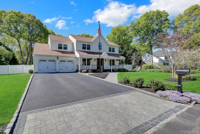 4 Douglas Street, Port Jefferson Station, NY 11776