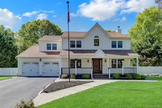4 Douglas Street, Port Jefferson Station, NY 11776