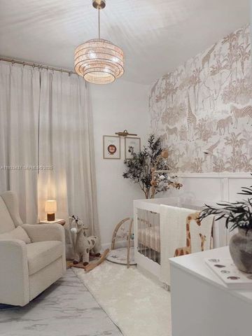 10598 W 33rd Ct, Hialeah, FL 33018