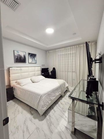 10598 W 33rd Ct, Hialeah, FL 33018