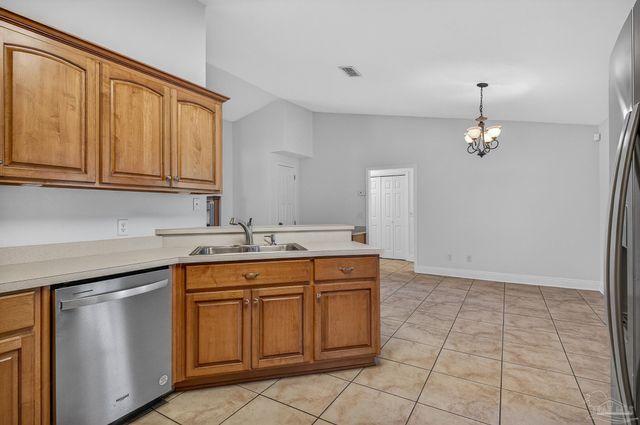 6050 Antelope St, Milton, FL 32570