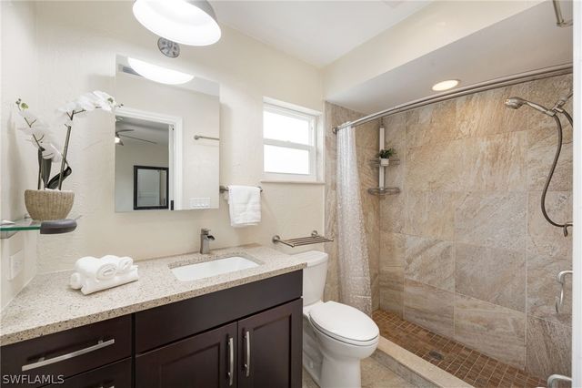 1324 Monarch CIR, Naples, FL 34116