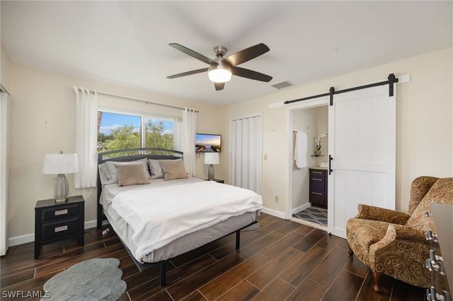 1324 Monarch CIR, Naples, FL 34116