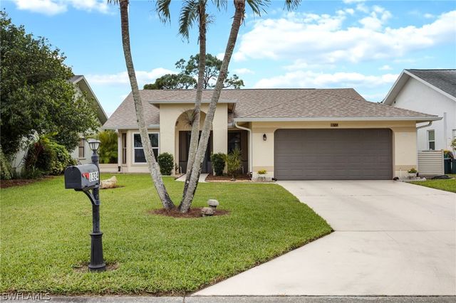 1324 Monarch CIR, Naples, FL 34116