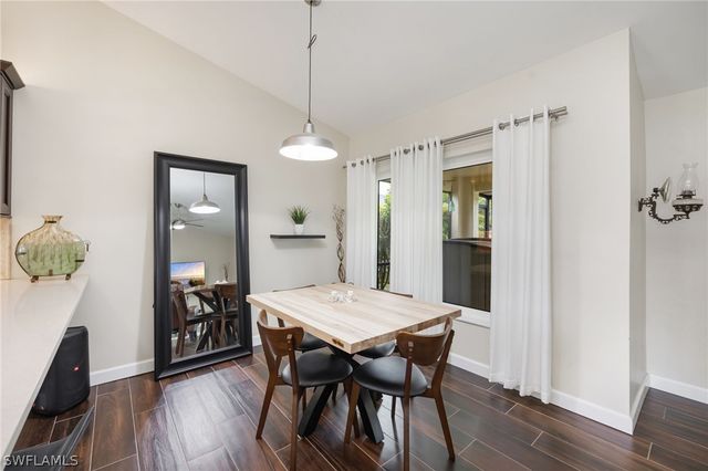 1324 Monarch CIR, Naples, FL 34116