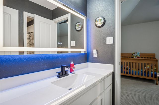 506 Crestview Drive, Midlothian, TX 76065