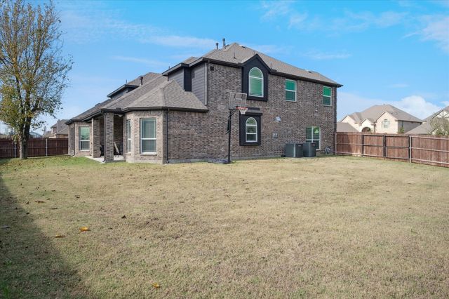 506 Crestview Drive, Midlothian, TX 76065