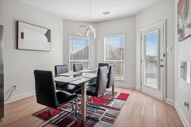 506 Crestview Drive, Midlothian, TX 76065