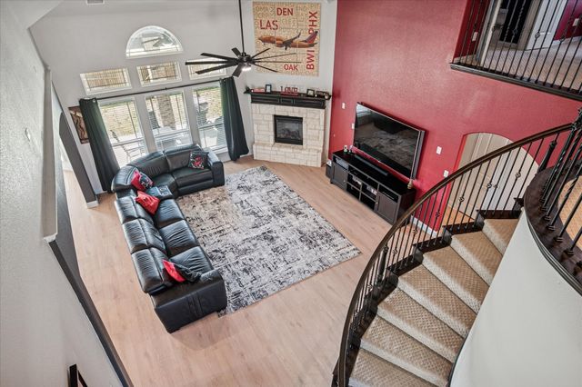 506 Crestview Drive, Midlothian, TX 76065