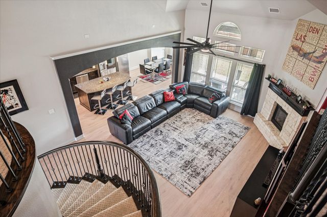 506 Crestview Drive, Midlothian, TX 76065