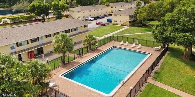 3325 Airport RD N A8, Naples, FL 34105