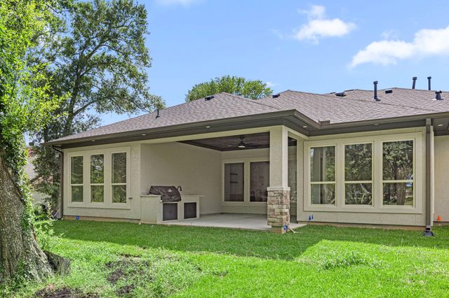 220 Birdie Dr, Hempstead, TX 77445