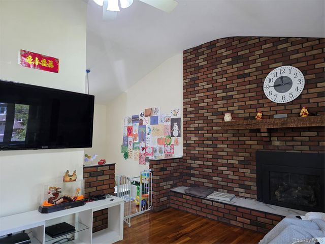 10 Meehan Lane, Coram, NY 11727
