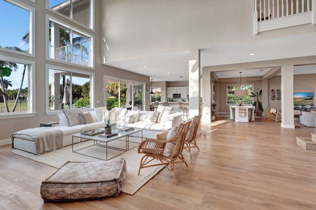 11615 Paradise Cove Lane, Wellington, FL 33449