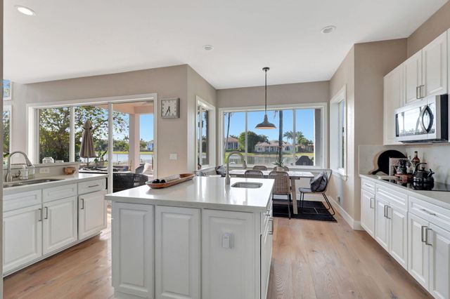 11615 Paradise Cove Lane, Wellington, FL 33449