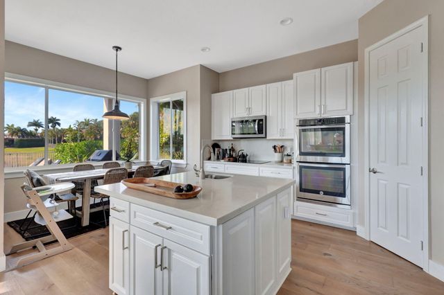 11615 Paradise Cove Lane, Wellington, FL 33449