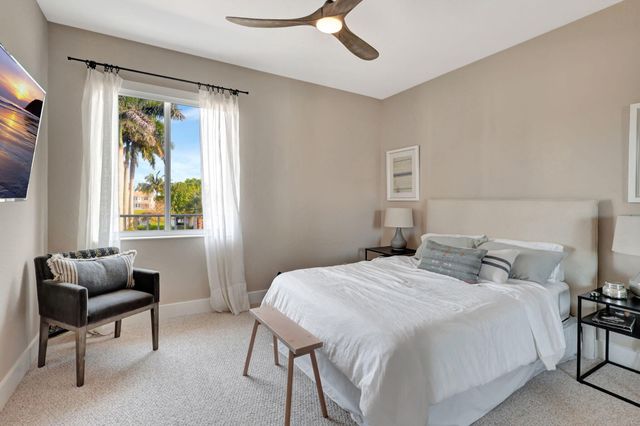 11615 Paradise Cove Lane, Wellington, FL 33449