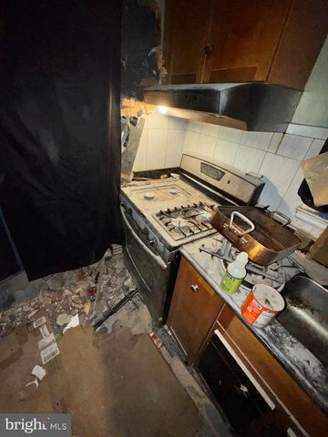 5819 BELAIR RD, Baltimore, MD 21206