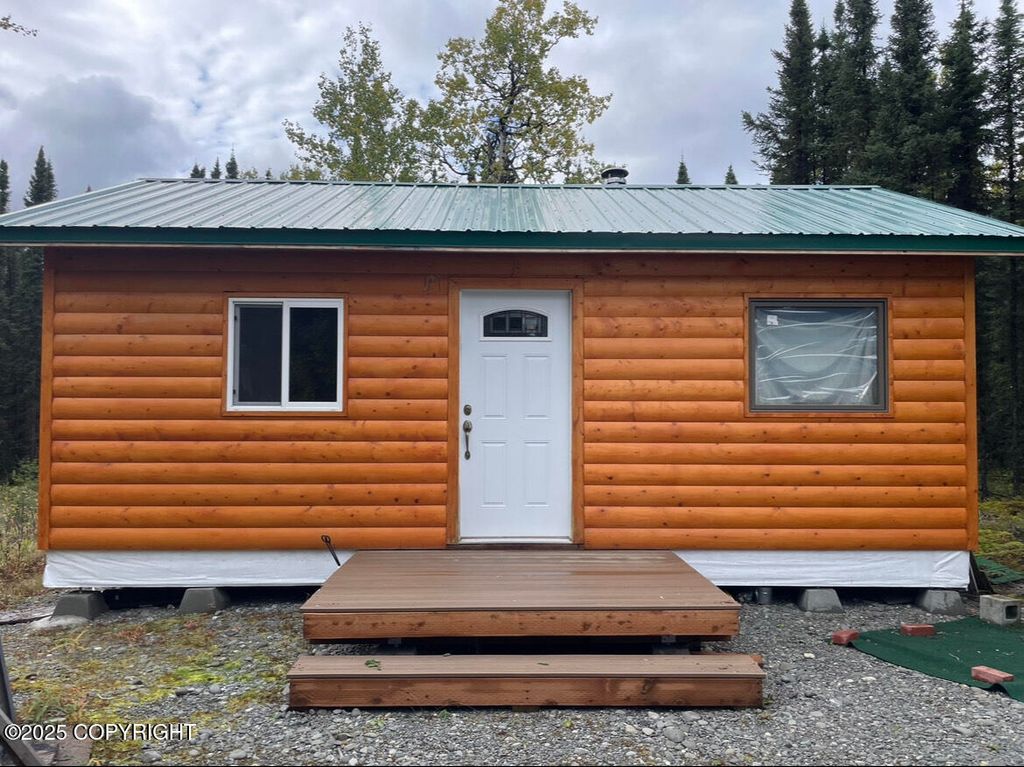 34395 Needles Avenue, Soldotna, AK 99669