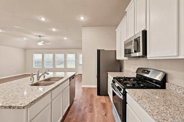 7125 Flint Canyon, San Antonio, TX 78253