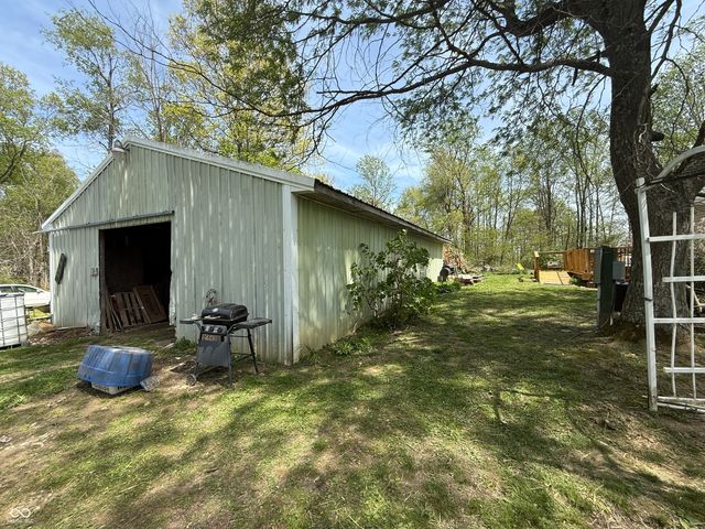 2116 Mount Liberty Road, Nashville, IN 47448
