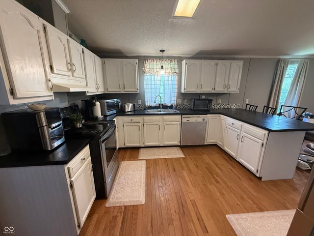 2116 Mount Liberty Road, Nashville, IN 47448