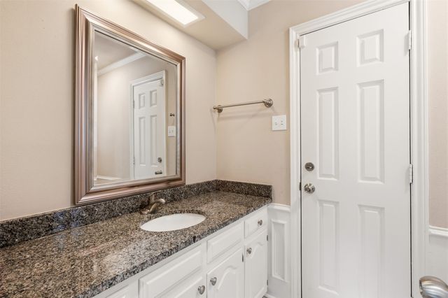 6302 Warm Mist Lane, Dallas, TX 75248