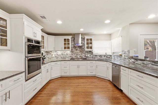 6302 Warm Mist Lane, Dallas, TX 75248