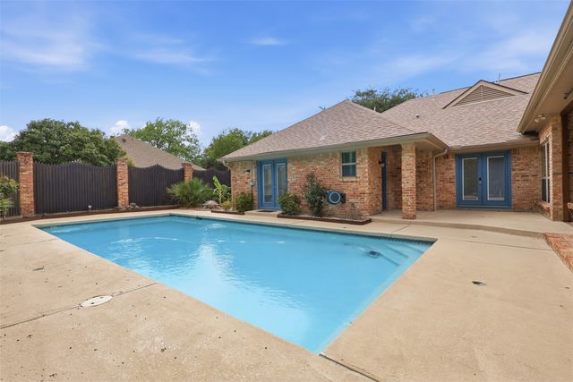 6302 Warm Mist Lane, Dallas, TX 75248